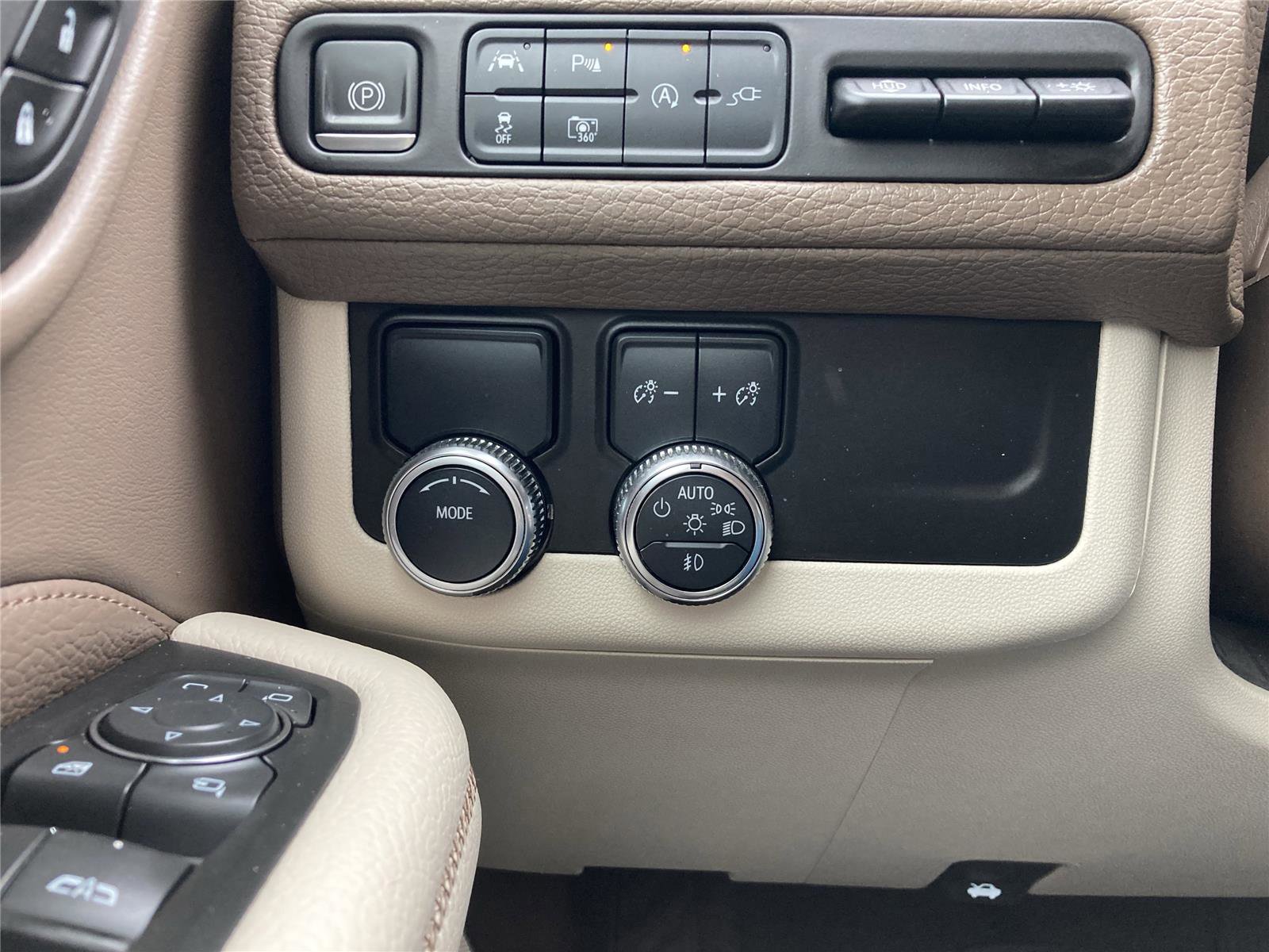 Used 2022 GMC Yukon Denali image 15