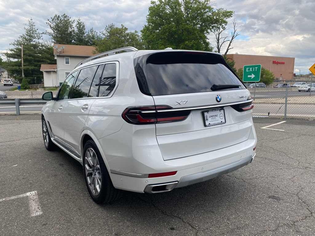 Used 2026 BMW X7 xDrive40i AWD/4WD image 5