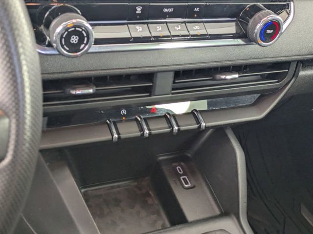 Certified 2024 Chevrolet Colorado W/T image 19