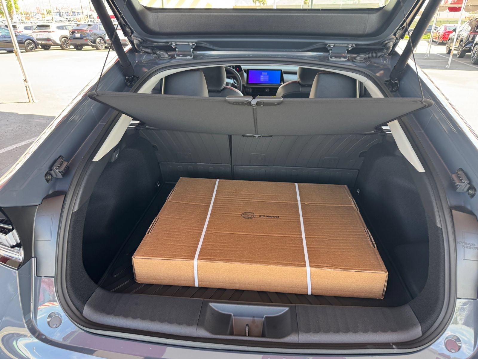 New 2027 Toyota Prius Plug-In Hybrid FWD image 16