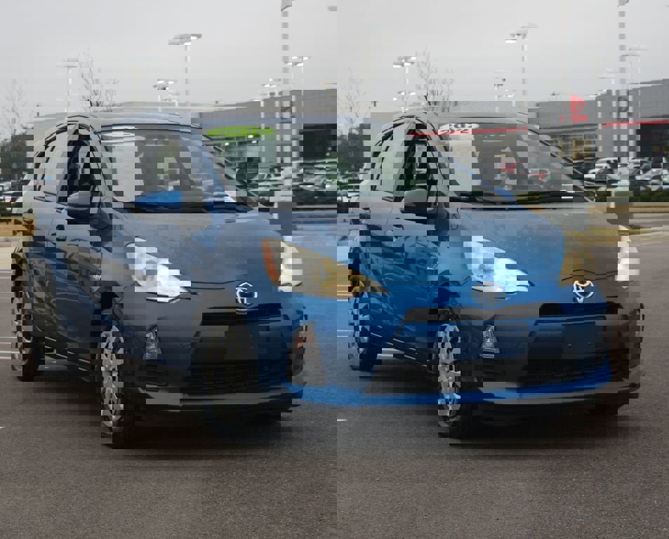 Used 2012 Toyota Prius C One image 2