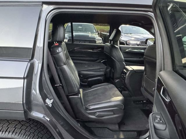 Used 2022 Jeep Grand Cherokee L Laredo image 12