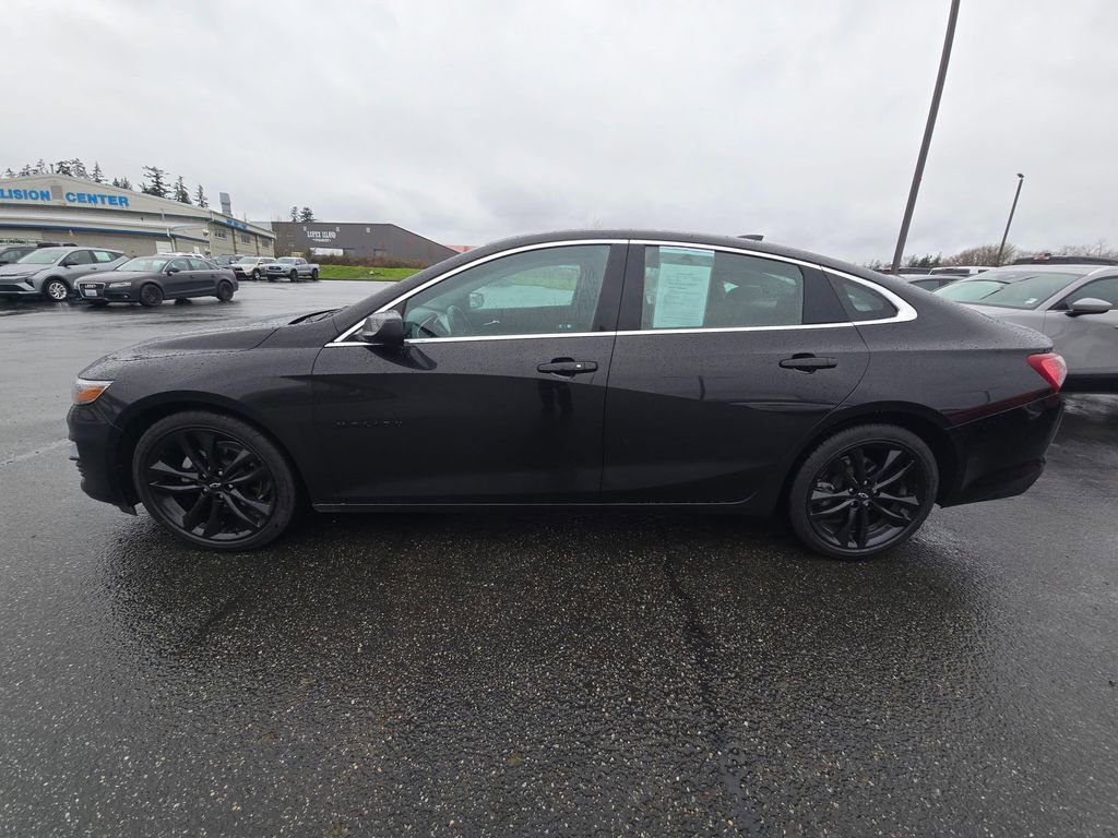 Used 2024 Chevrolet Malibu LT w/ Midnight Edition FWD image 7