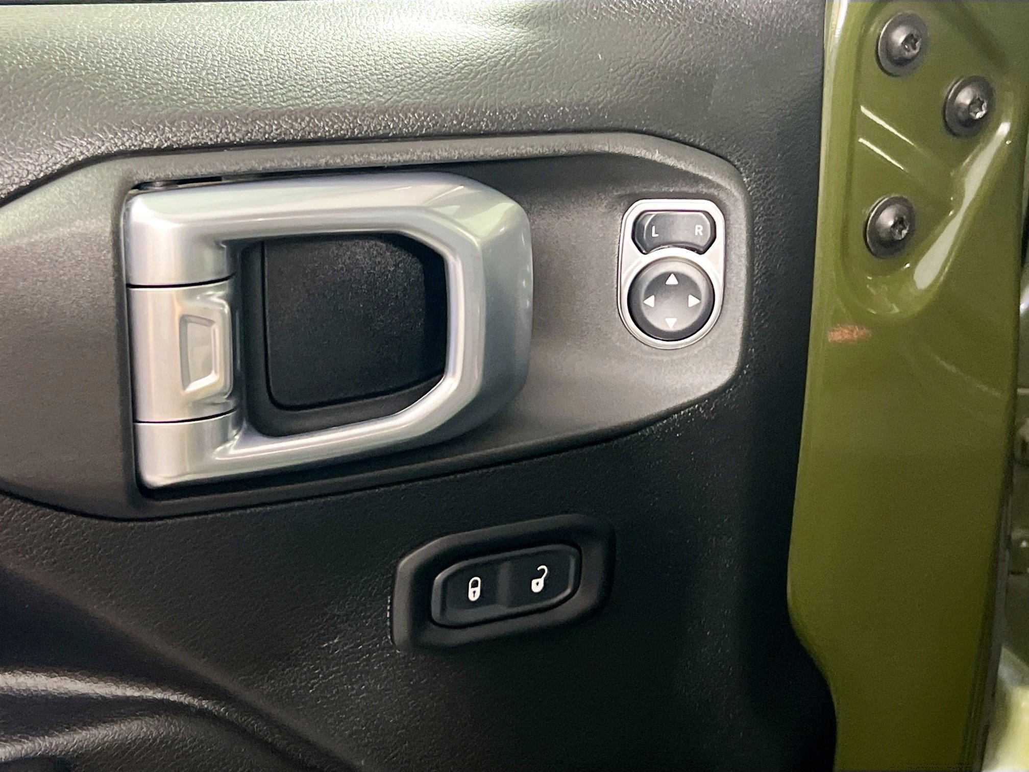 Used 2021 Jeep Wrangler Unlimited Rubicon image 16