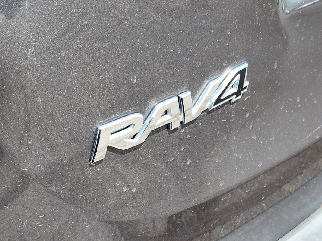 Used 2013 Toyota RAV4 LE AWD/4WD image 15