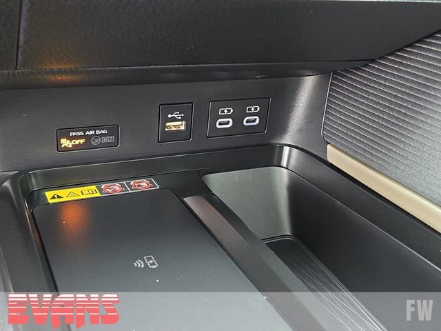 New 2026 Toyota Camry Hybrid w/ Multimedia Upgrade Package image 10