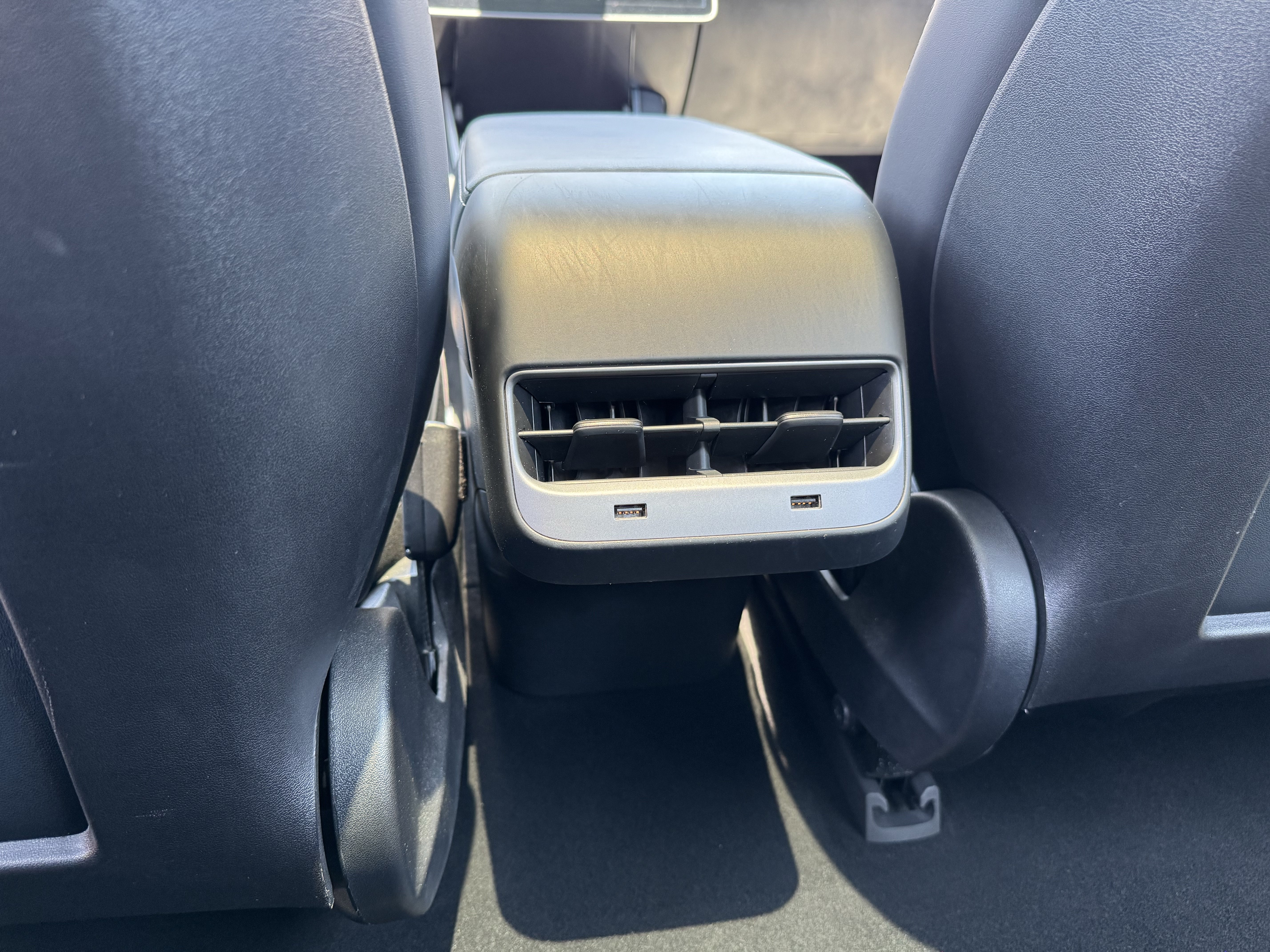 Used 2018 Tesla Model 3 Long Range RWD image 27