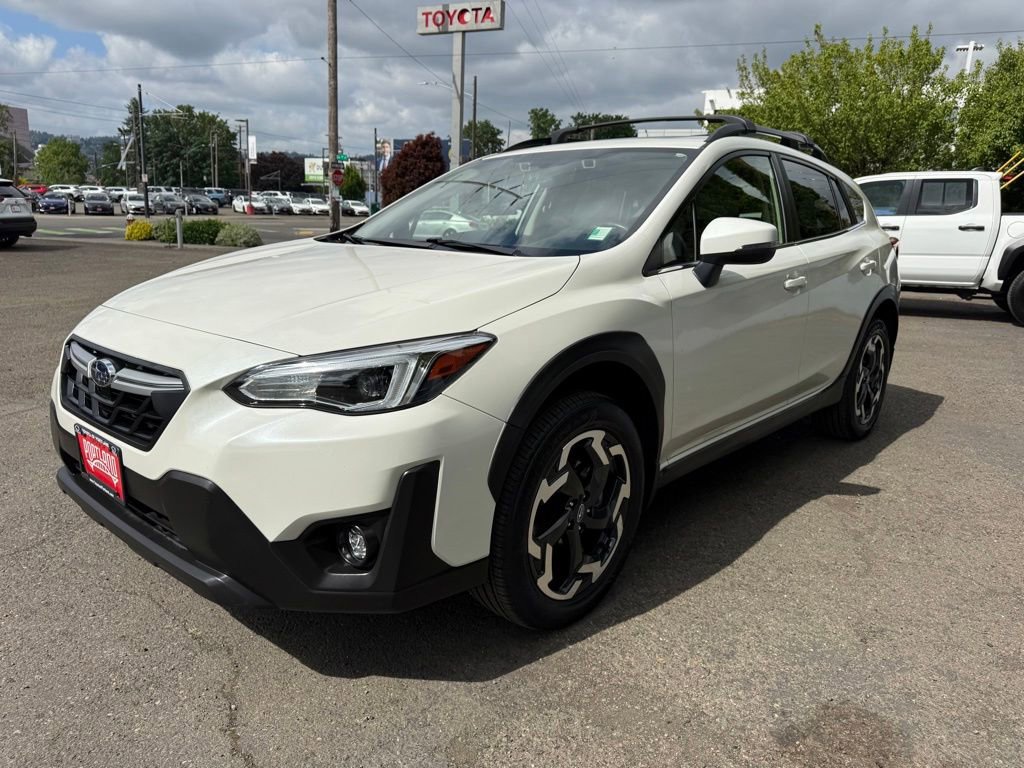 Used 2022 Subaru Crosstrek 2.5i Limited w/ Moonroof Package 1 AWD/4WD image 3