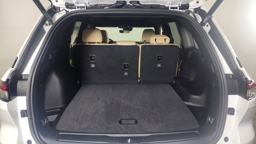 New 2025 Jeep Grand Cherokee Limited image 9
