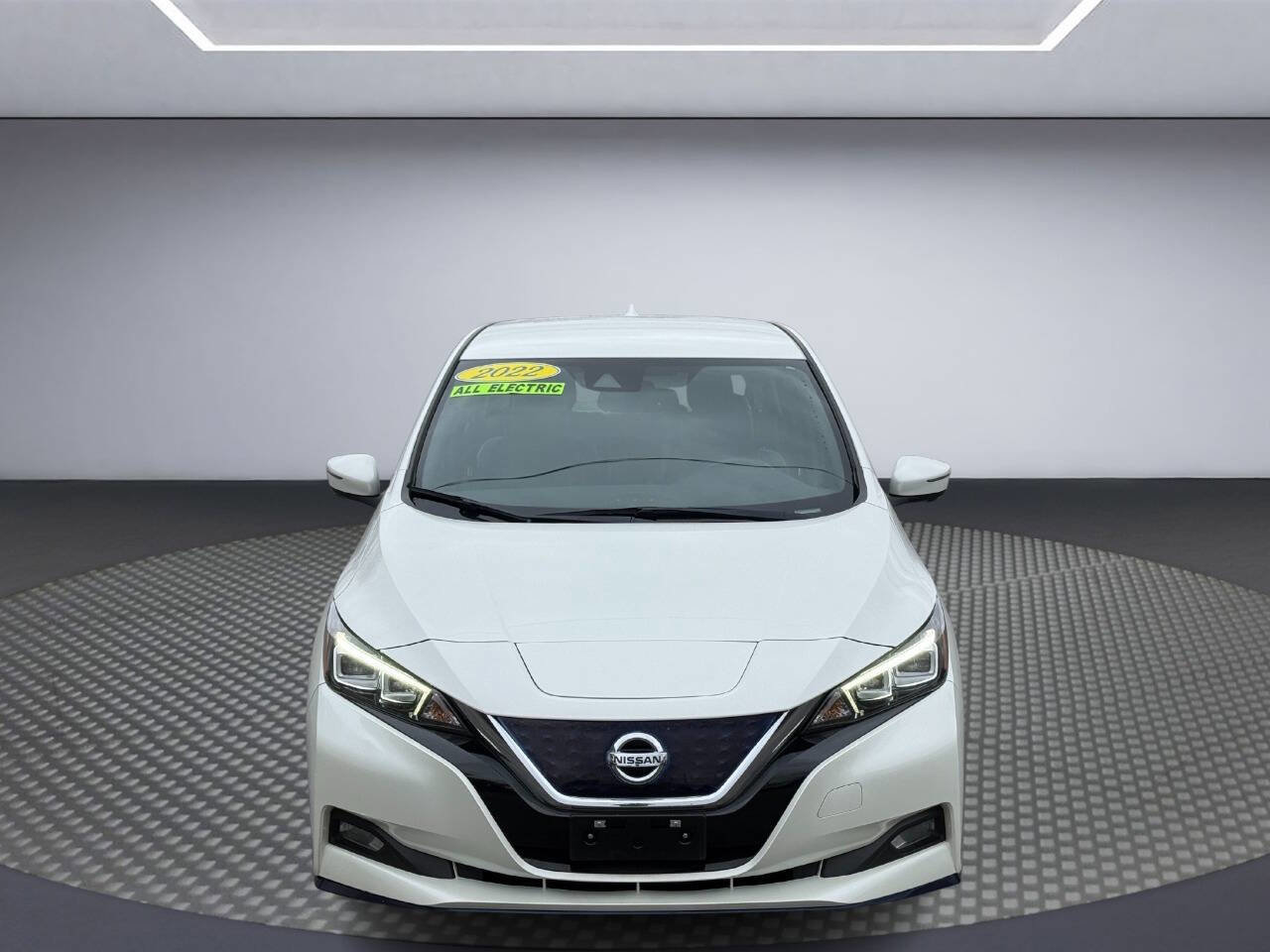 Used 2022 Nissan Leaf SL Plus image 2