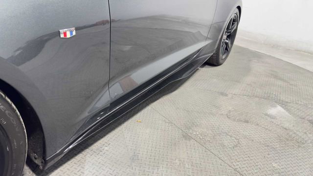 Used 2018 Chevrolet Camaro SS image 13