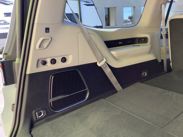 New 2023 Jeep Wagoneer Series III w/ Preferred Equipment Group image 35