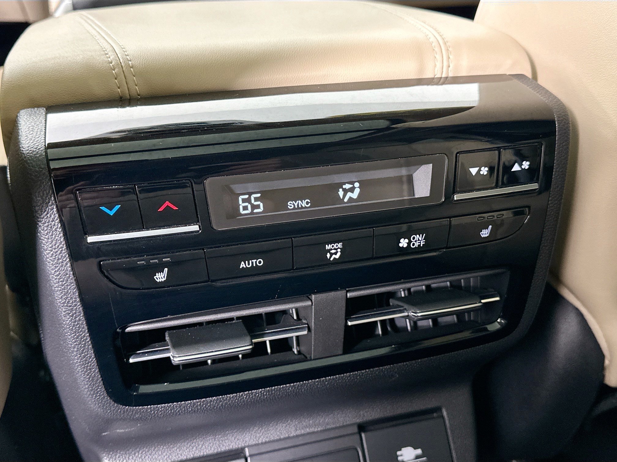 Used 2023 Acura MDX SH-AWD w/ Advance Package image 35