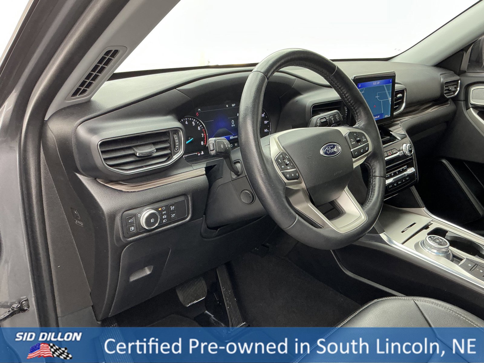 Used 2021 Ford Explorer Limited w/ Hybrid Equipment Group 310A image 13