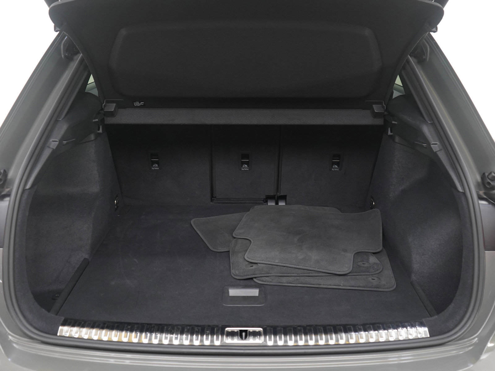 Used 2025 Audi Q3 2.0T Premium image 19