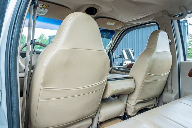 Used 2001 Ford F350 Lariat AWD/4WD image 32