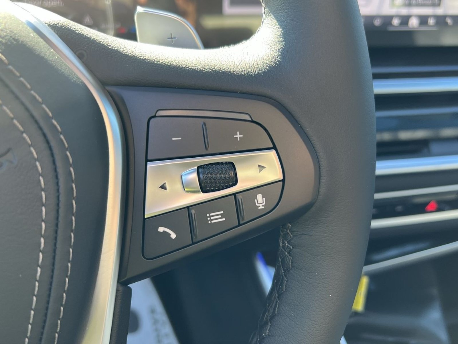 New 2026 BMW X5 xDrive40i AWD/4WD image 29