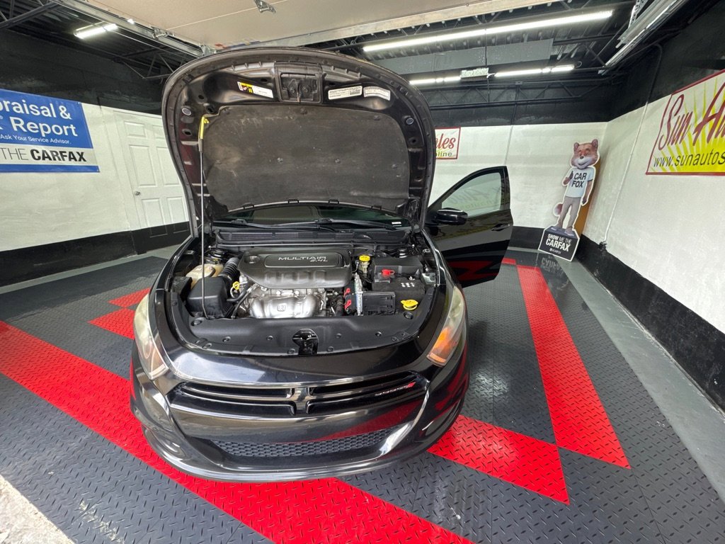 Used 2015 Dodge Dart SXT w/ Sun/Sound Group image 18
