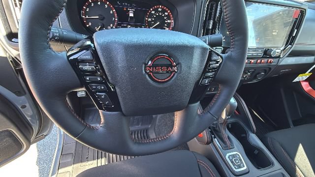 New 2026 Nissan Frontier PRO-4X w/ Tow Package AWD/4WD image 18