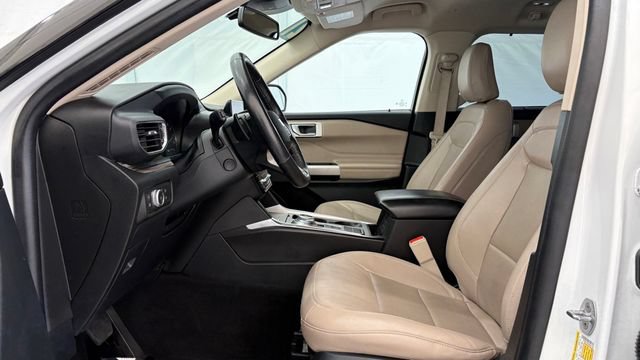 Used 2021 Ford Explorer Limited w/ Hybrid Equipment Group 310A RWD image 13