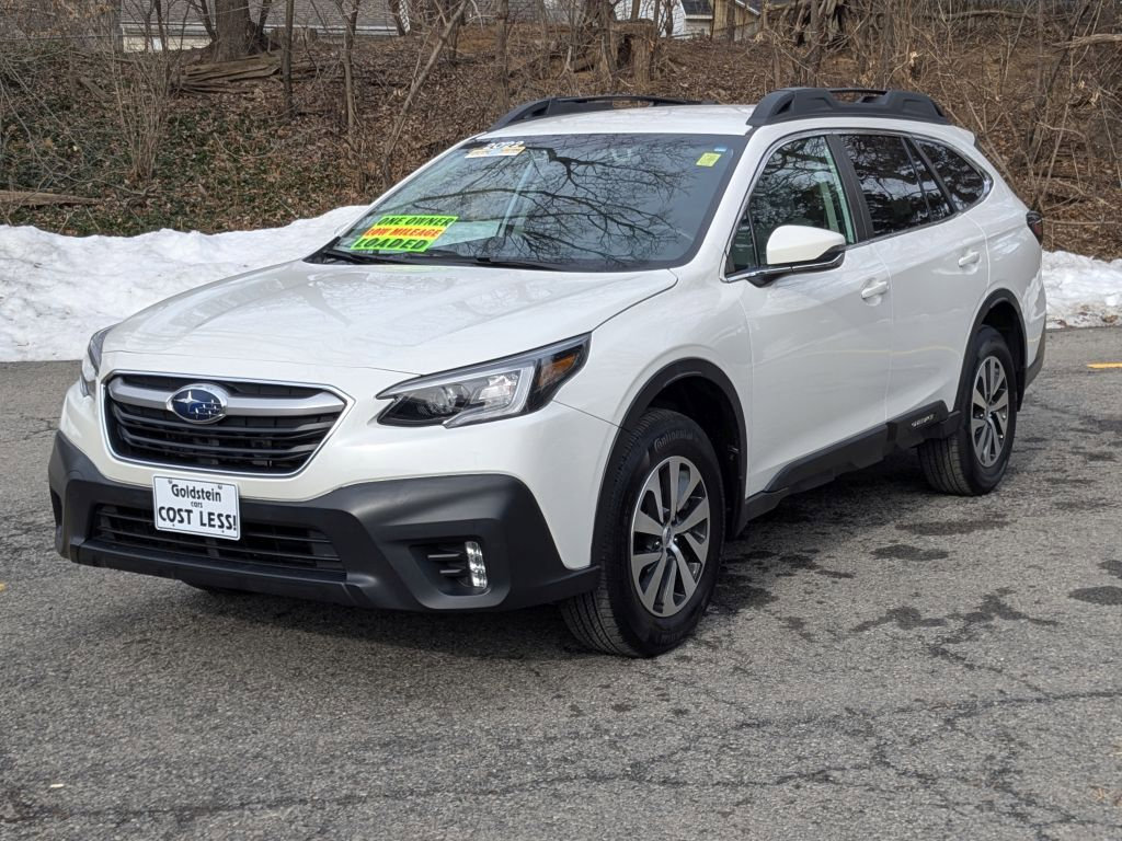 Used 2022 Subaru Outback Premium image 3