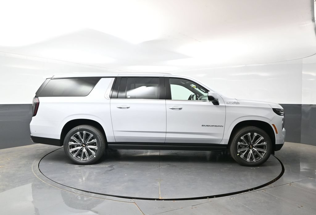 New 2026 Chevrolet Suburban High Country AWD/4WD image 4