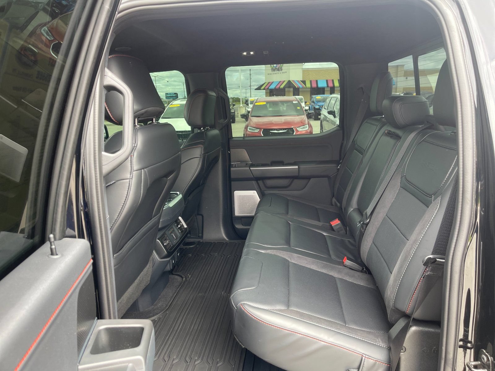 Used 2025 Ford F150 Raptor AWD/4WD image 14