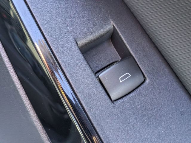 New 2026 Chevrolet Equinox LT w/ Convenience Package II image 38