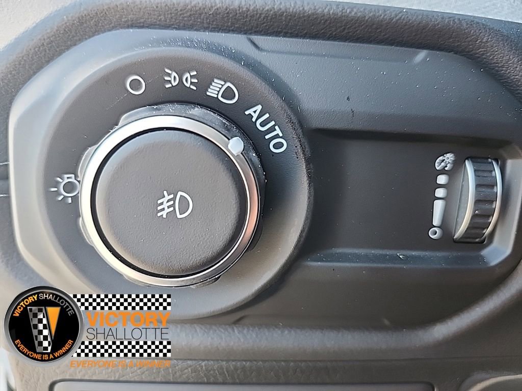 Used 2025 Jeep Wrangler Sahara 4xe w/ Safety Group image 16