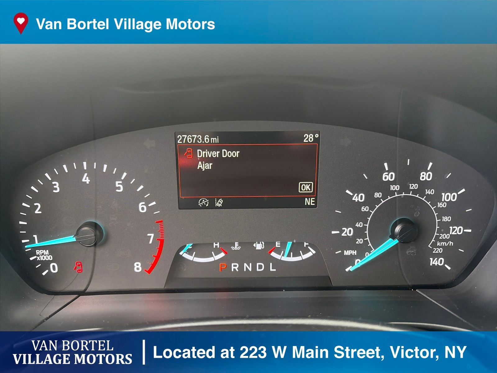 Used 2022 Ford Escape SE w/ Cold Weather Package image 17