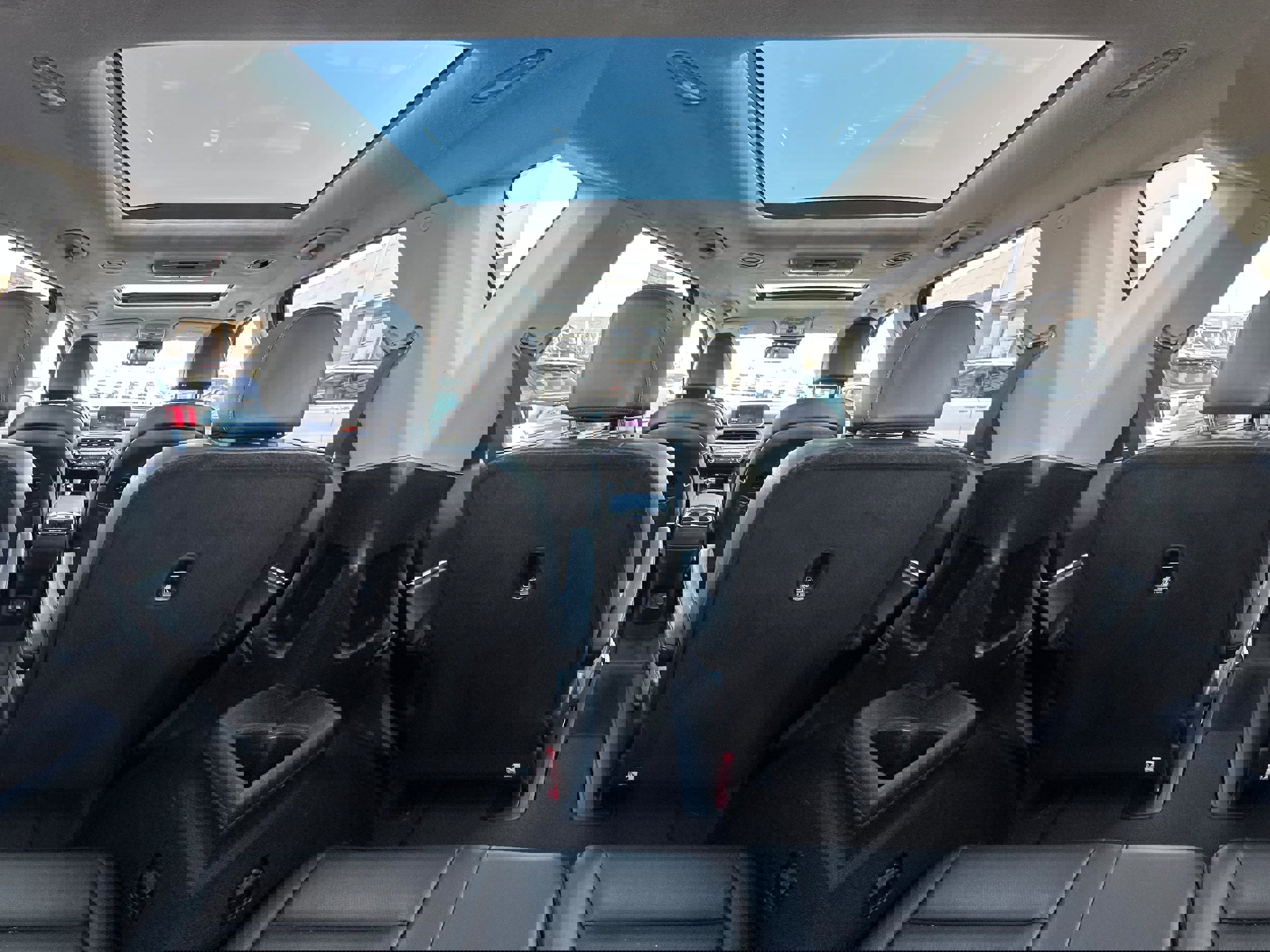 Used 2022 Kia Telluride SX w/ SX Prestige Package image 14