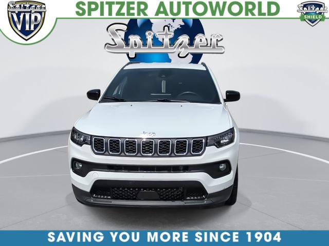 Used 2024 Jeep Compass Latitude AWD/4WD image 3