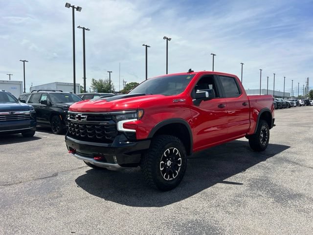 Used 2025 Chevrolet Silverado 1500 ZR2 AWD/4WD image 7