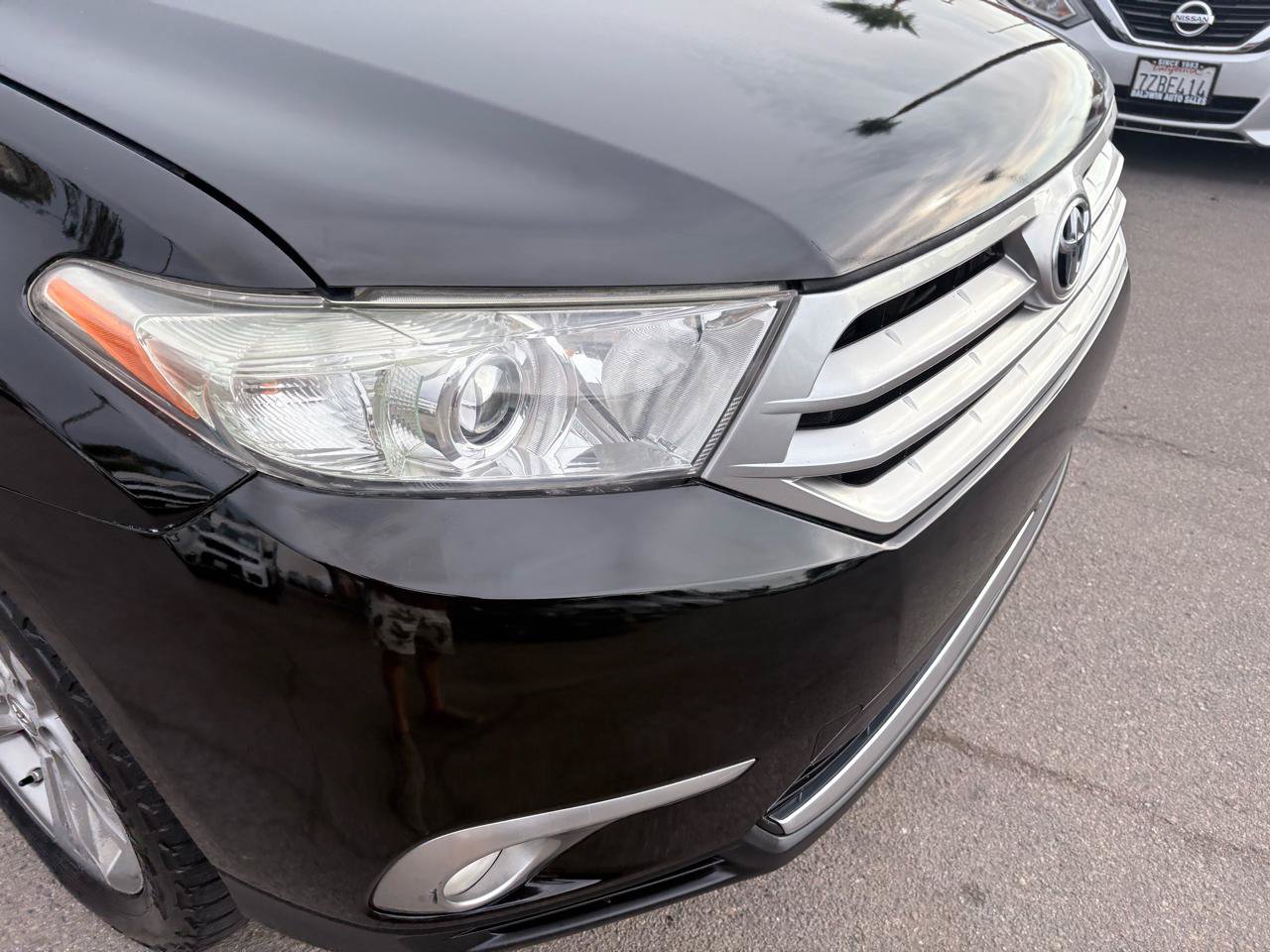 Used 2013 Toyota Highlander Limited AWD/4WD image 22