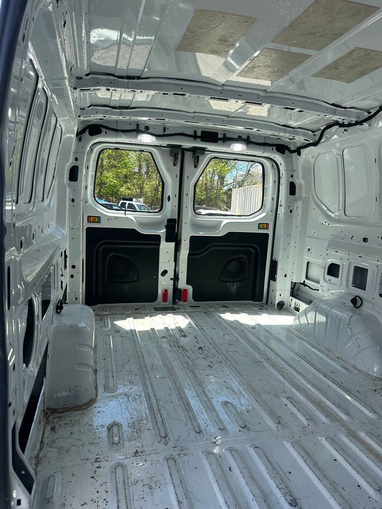 Used 2019 Ford Transit 150 148 Low Roof RWD image 25