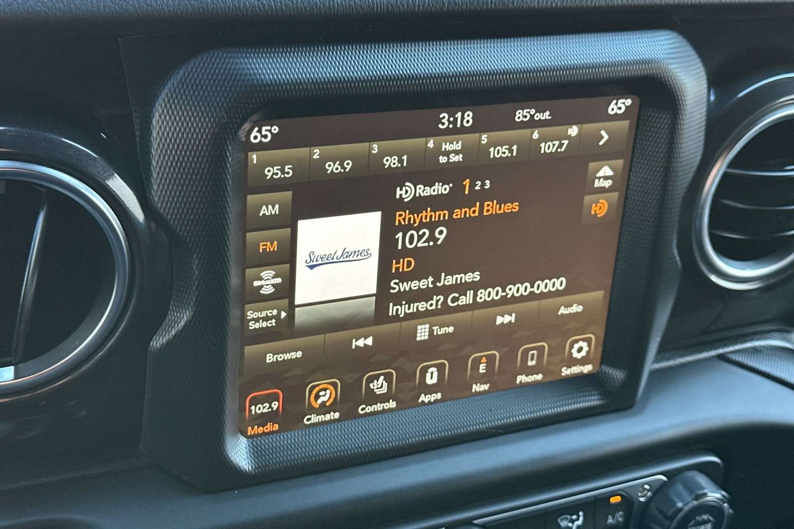 Used 2023 Jeep Wrangler Unlimited Rubicon 392 w/ Trailer Tow Package image 26