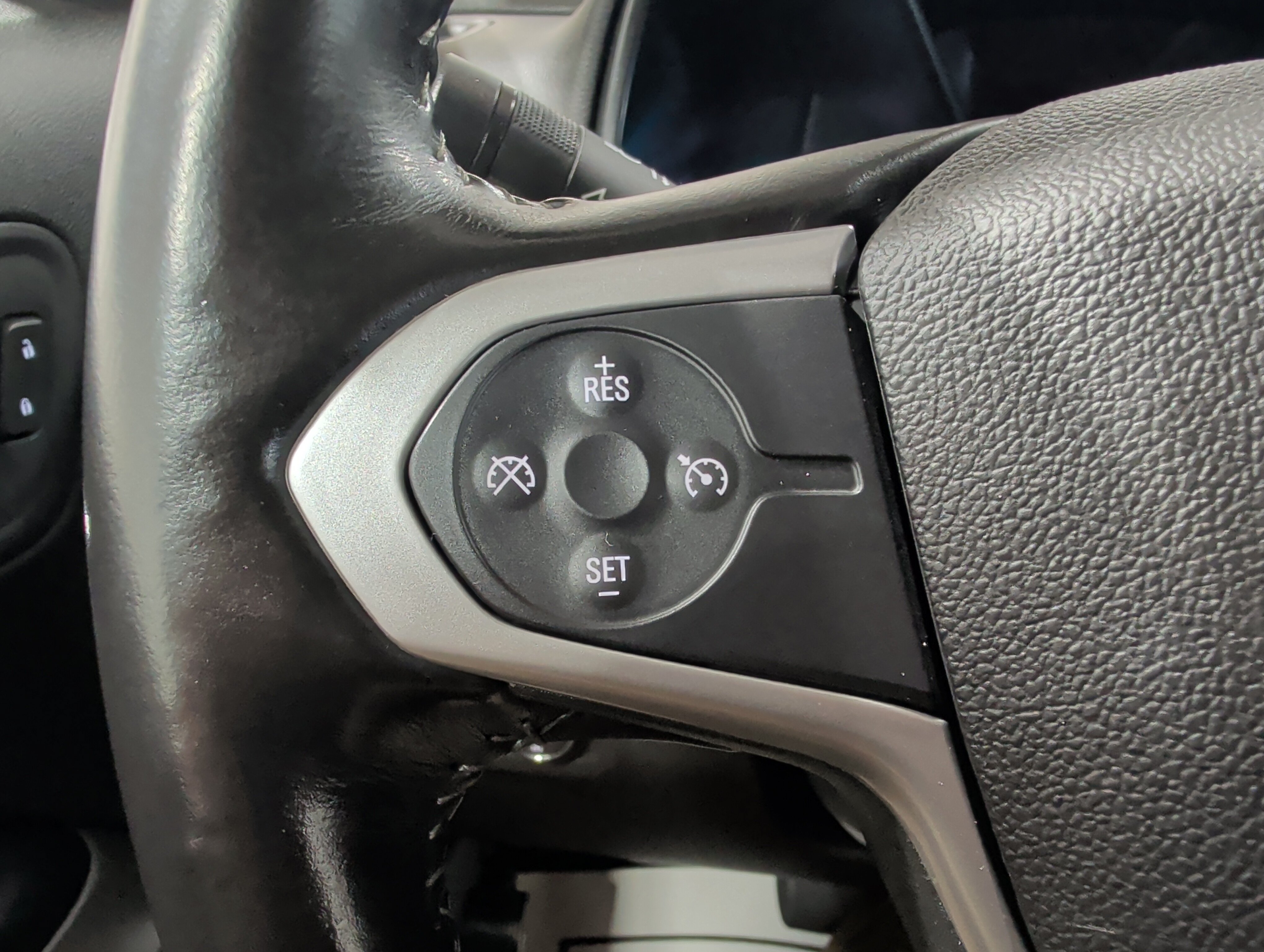 Used 2017 Chevrolet Colorado ZR2 AWD/4WD image 17