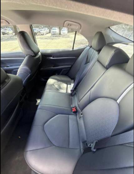 Used 2022 Toyota Camry XSE image 6