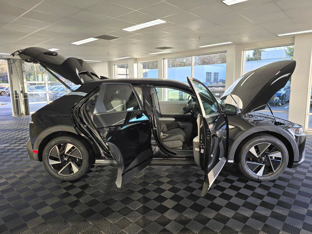 New 2026 Hyundai Ioniq 5 SEL image 18