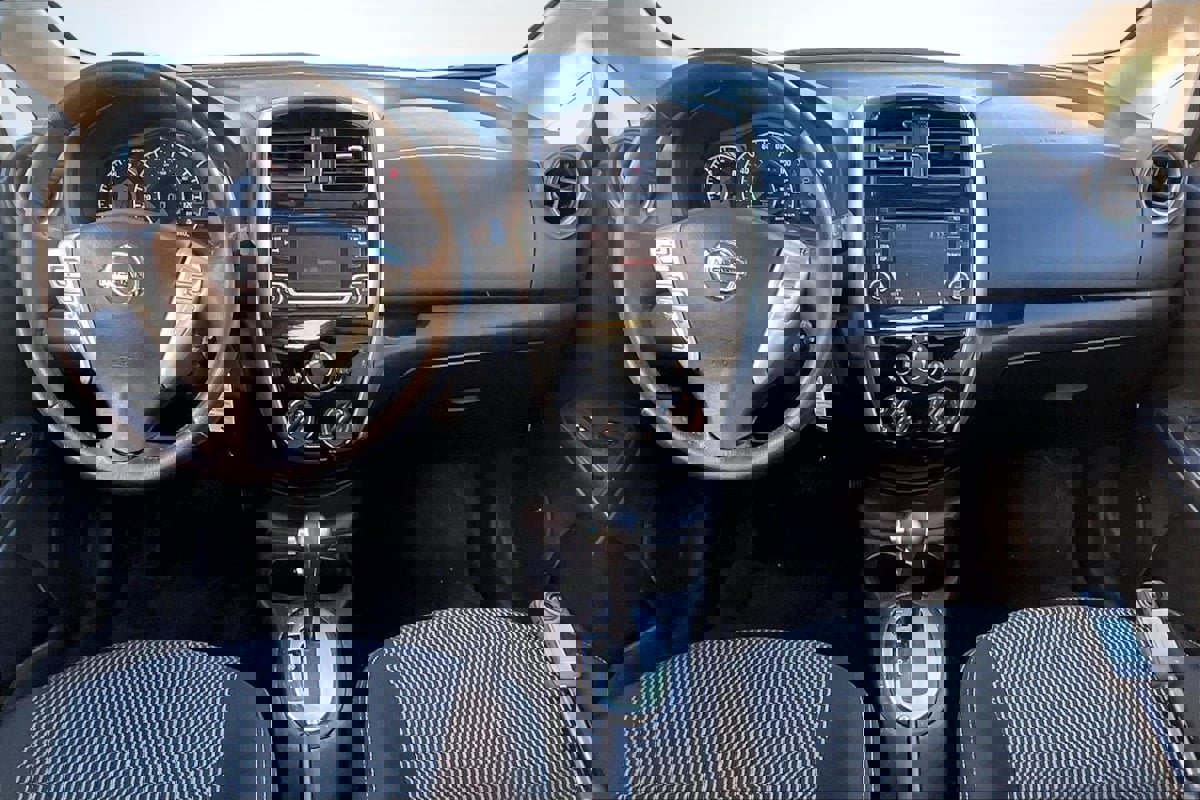 Used 2015 Nissan Versa Note SV w/ SV Convenience Package image 16