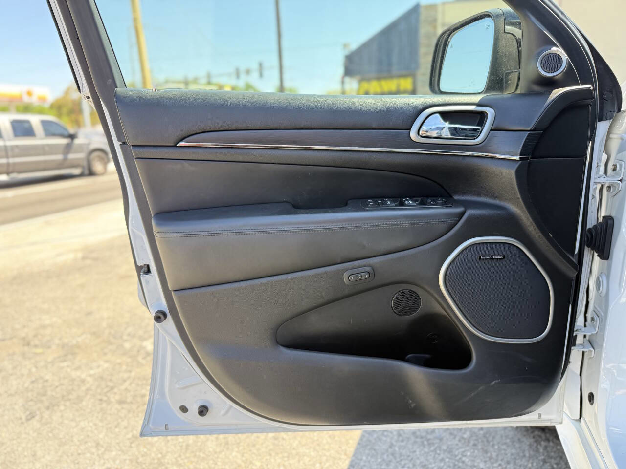 Used 2018 Jeep Grand Cherokee High Altitude AWD/4WD image 11