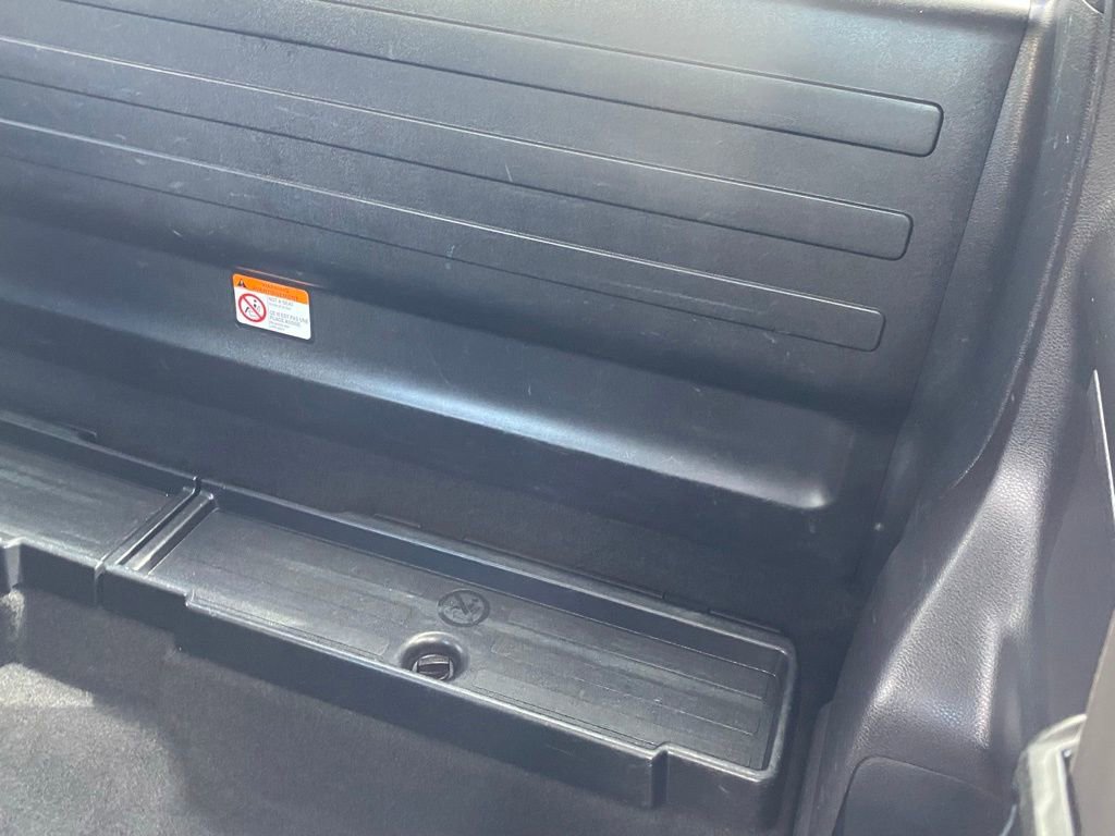 Used 2020 Toyota Tacoma SR image 8