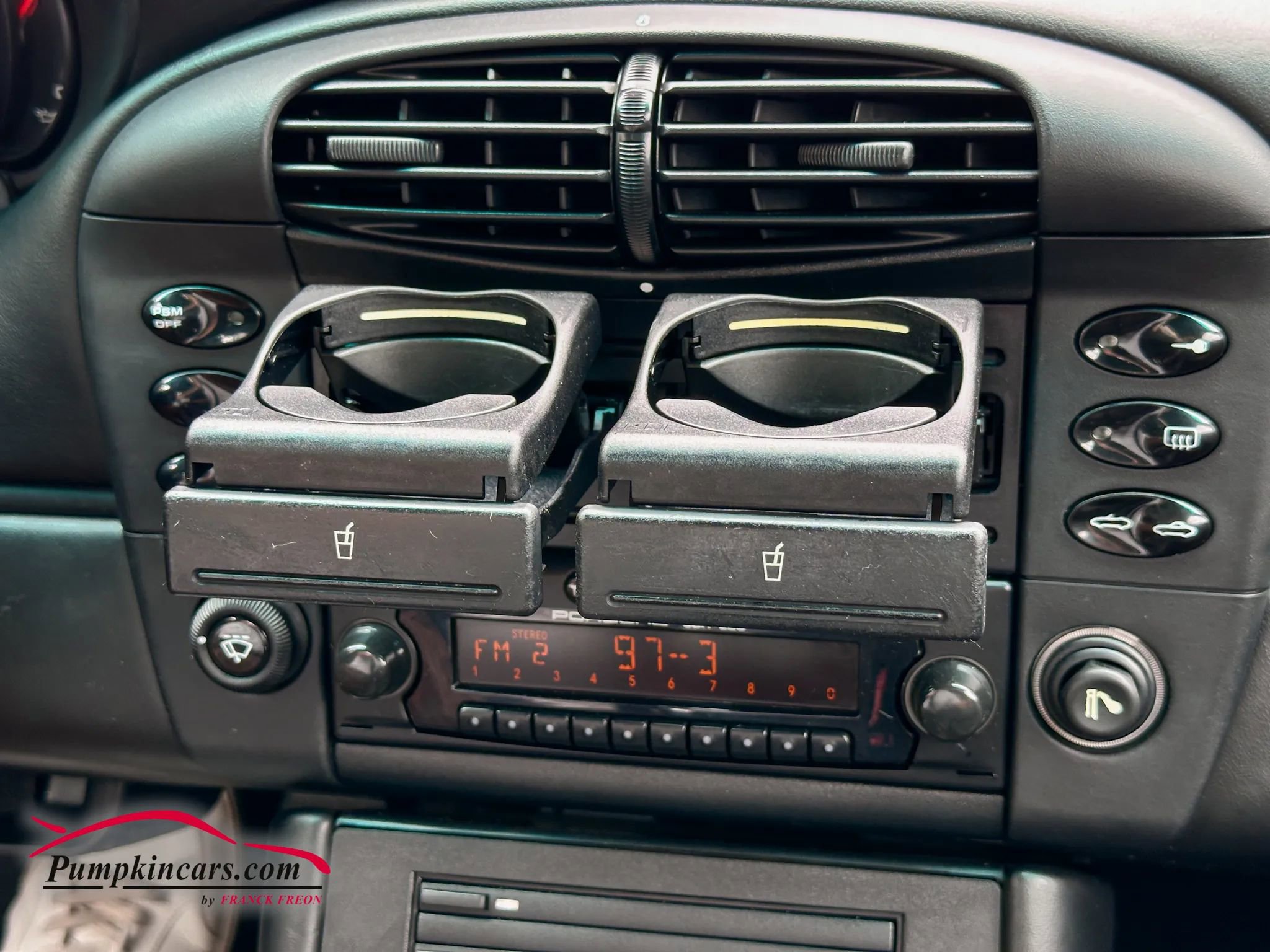 Used 2001 Porsche 911 Carrera image 25