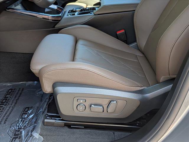 Used 2026 BMW X3 xDrive30 w/ Premium Package image 4