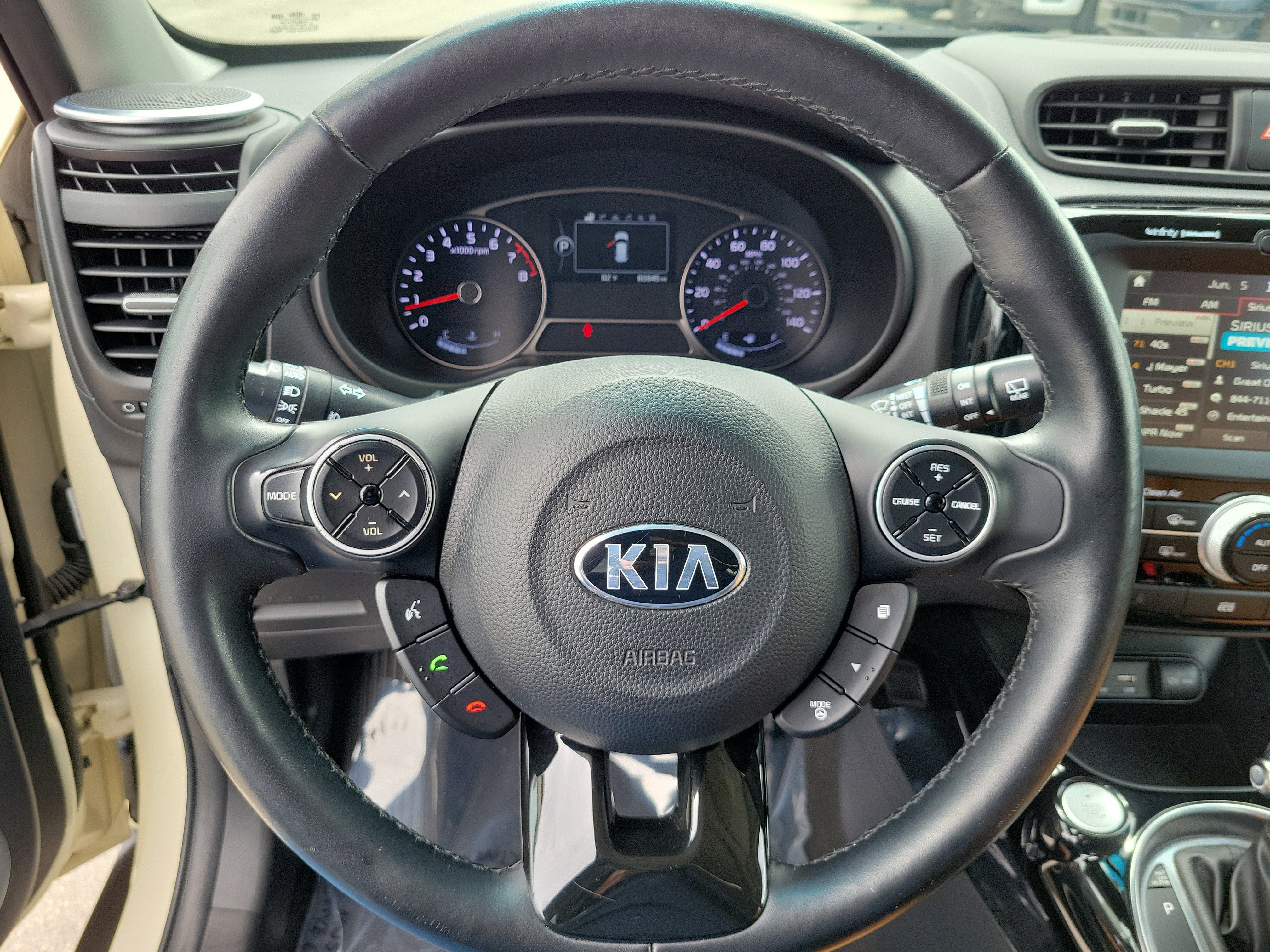 Used 2016 Kia Soul ! w/ Premium Package FWD image 25