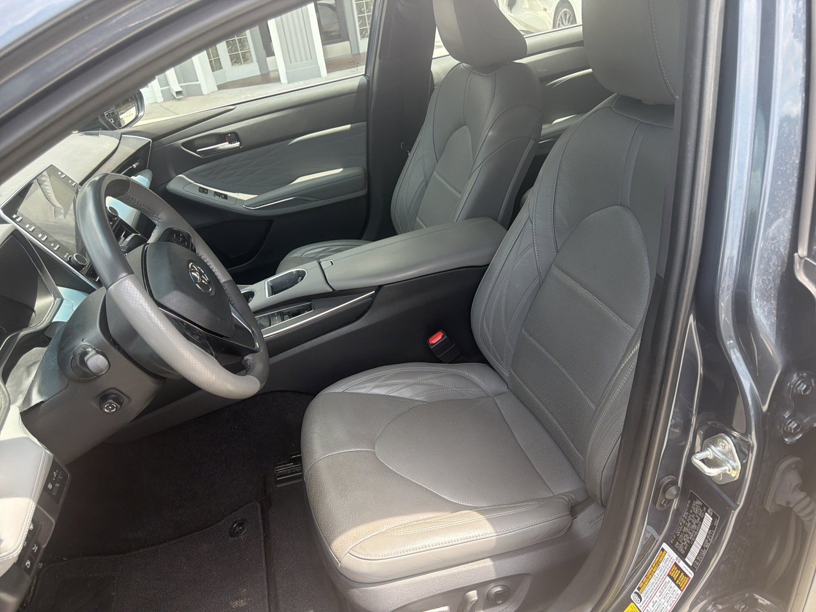 Used 2020 Toyota Avalon Limited w/ Advanced Safety Package FWD image 15