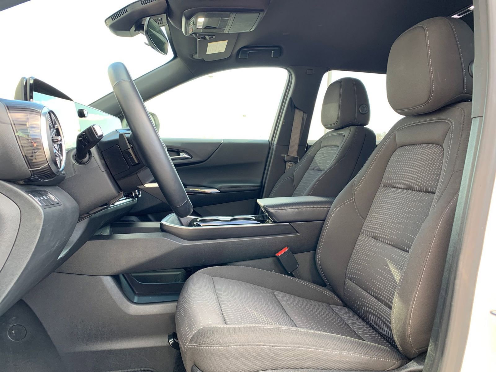 Used 2025 Chevrolet Equinox LT image 25