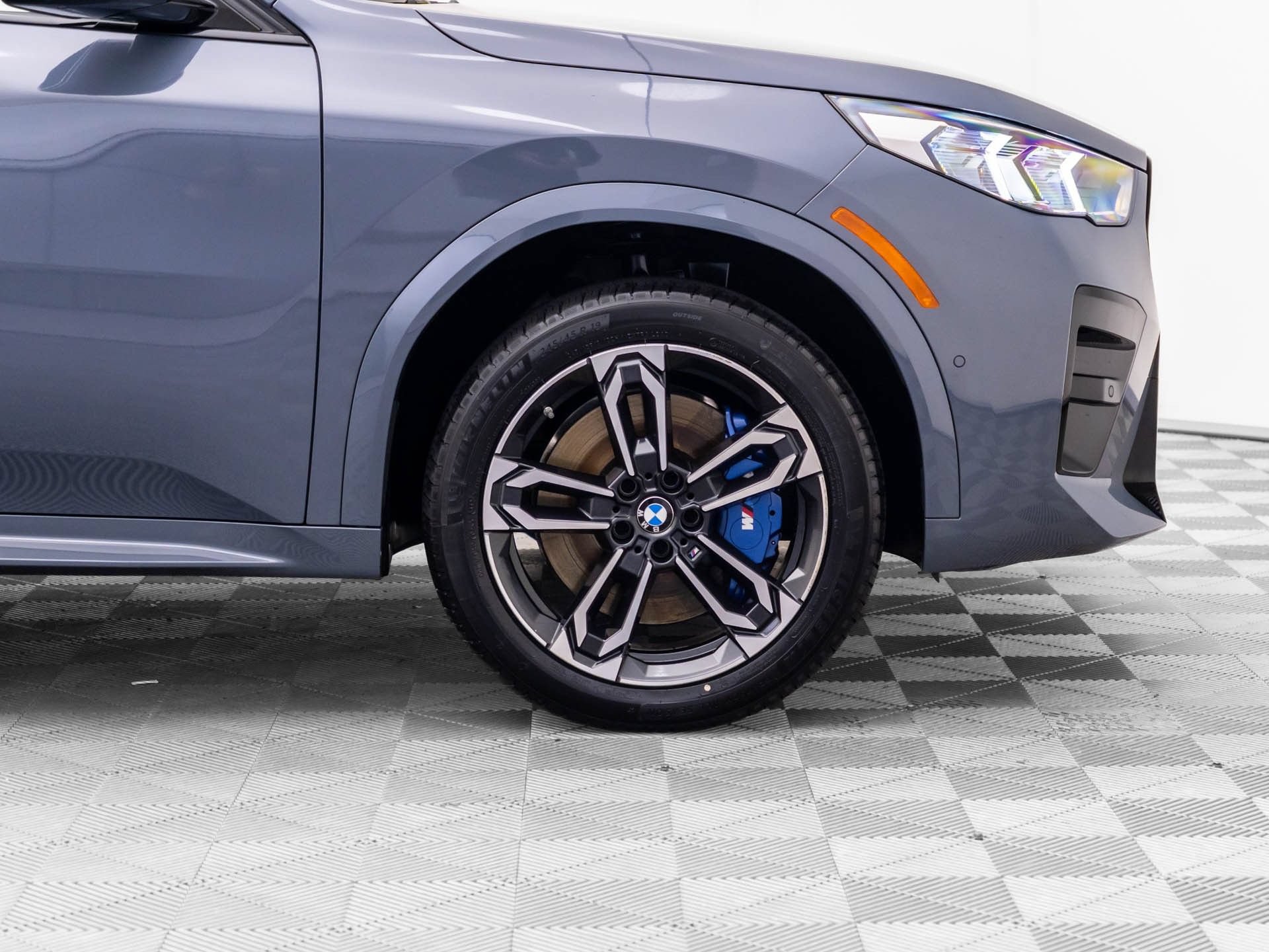 Certified 2025 BMW X2 xDrive28i AWD/4WD image 35
