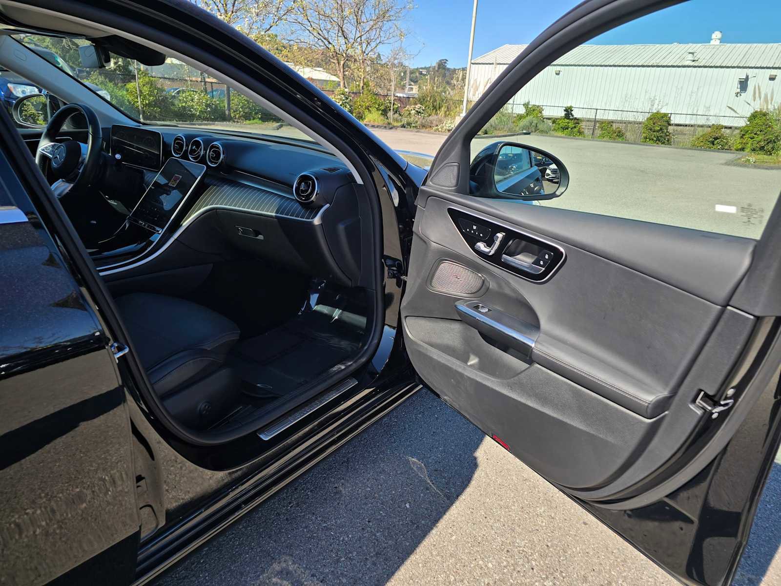 Used 2023 Mercedes-Benz C 300 4MATIC Sedan image 12