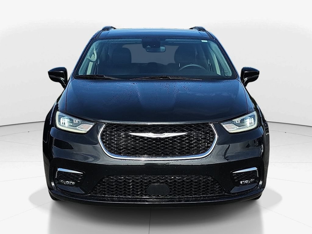 Used 2022 Chrysler Pacifica Touring-L FWD image 12